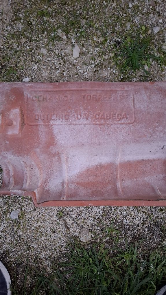 Telhas usadas em bom estado