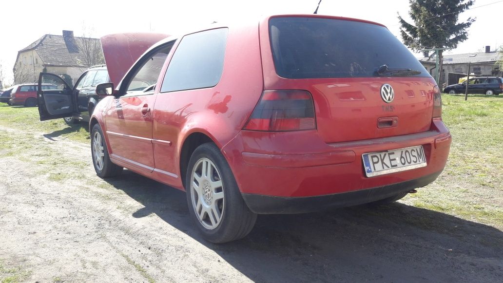 Golf IV 1.9tdi klapa tyl zderzak lampy ly3d