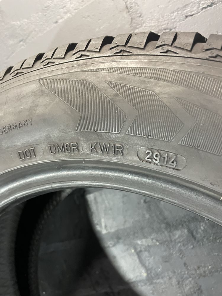 1шт 225/55 R16 Goodyear UltraGrip 8 performance