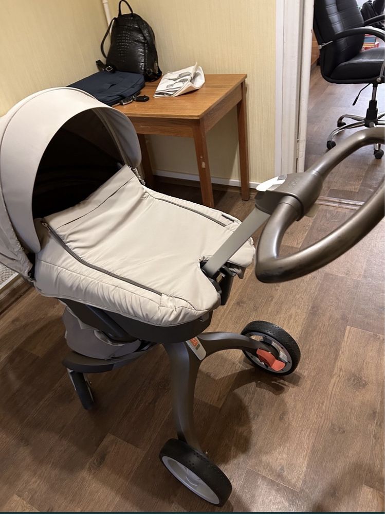 Коляска Stokke Xplory 2в1.