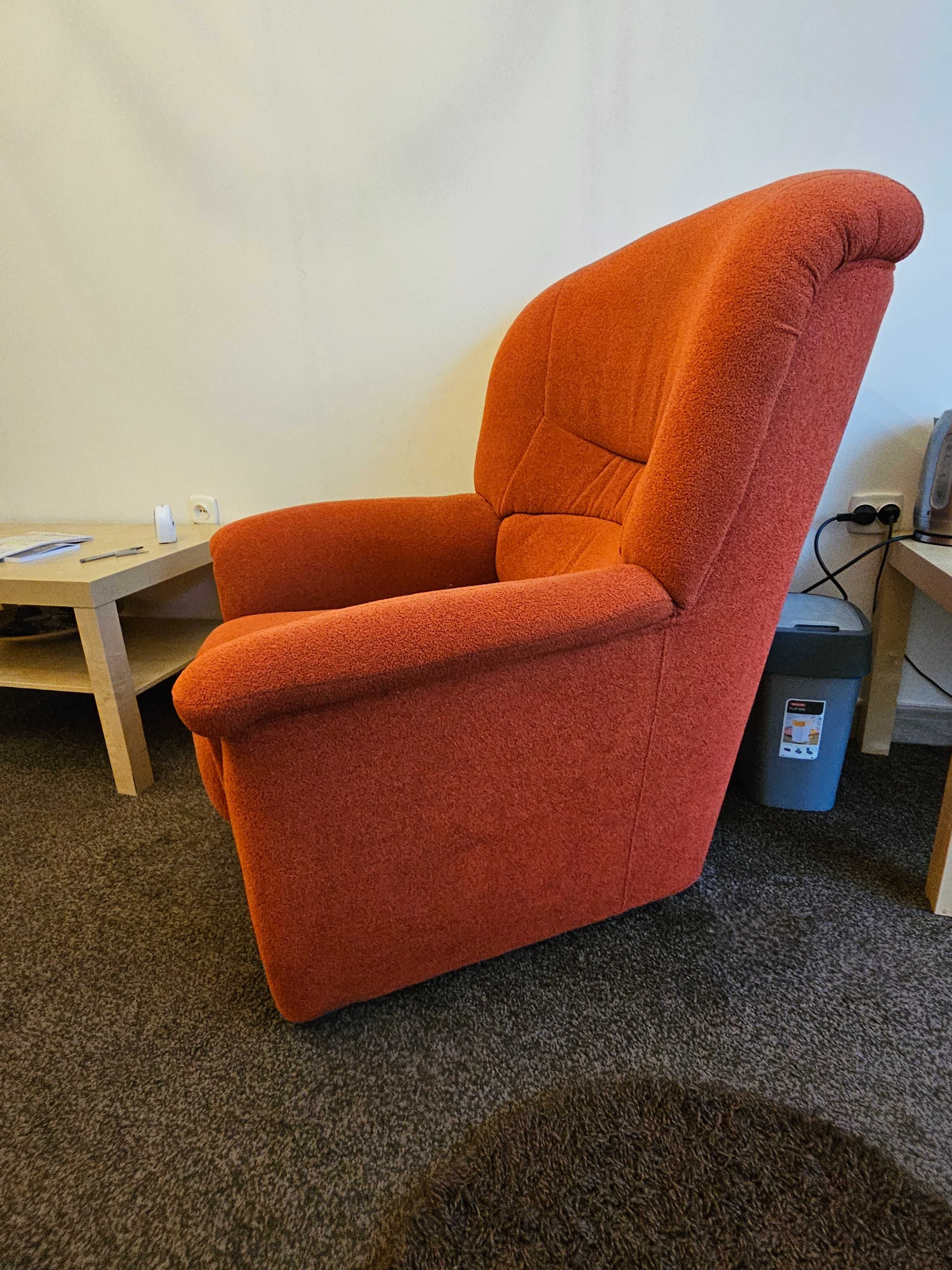 Sofa i dwa fotele