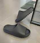 czarny buty Yeezy Slide czarne zupełnie nowe 39