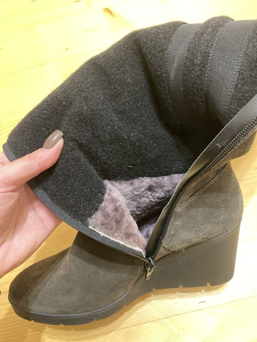 Продам нові жіночі чоботи RYŁKO, натуральна замша, утеплені