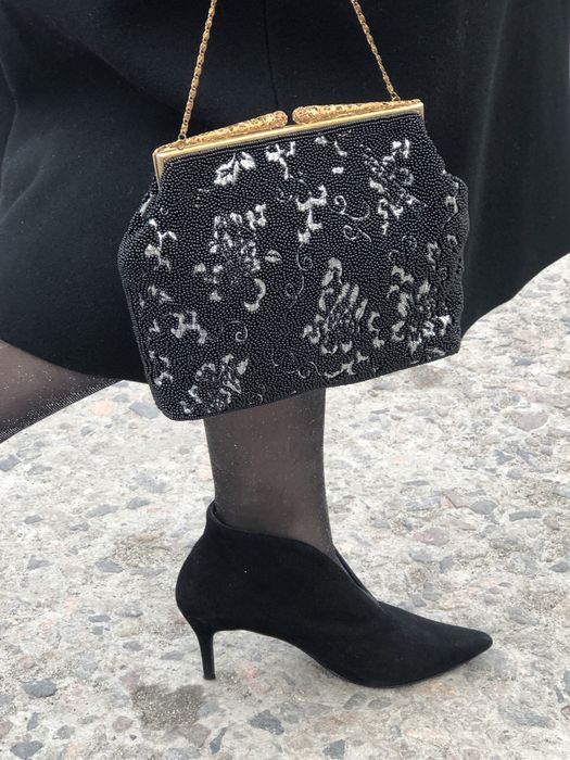 Винтажная сумочка расшитая бисером.