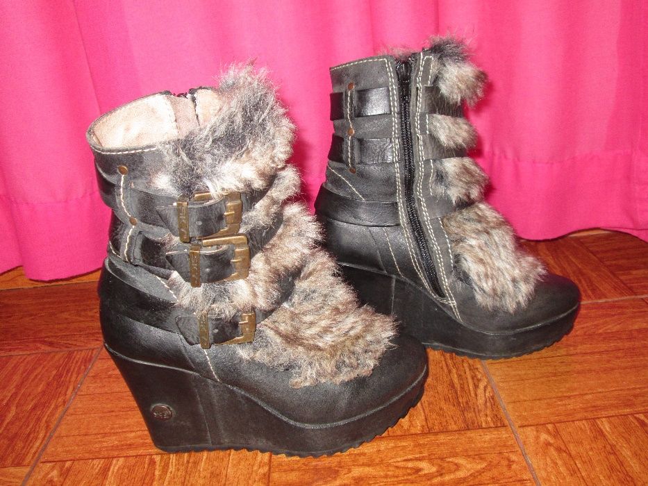 Botas com pelo (35)