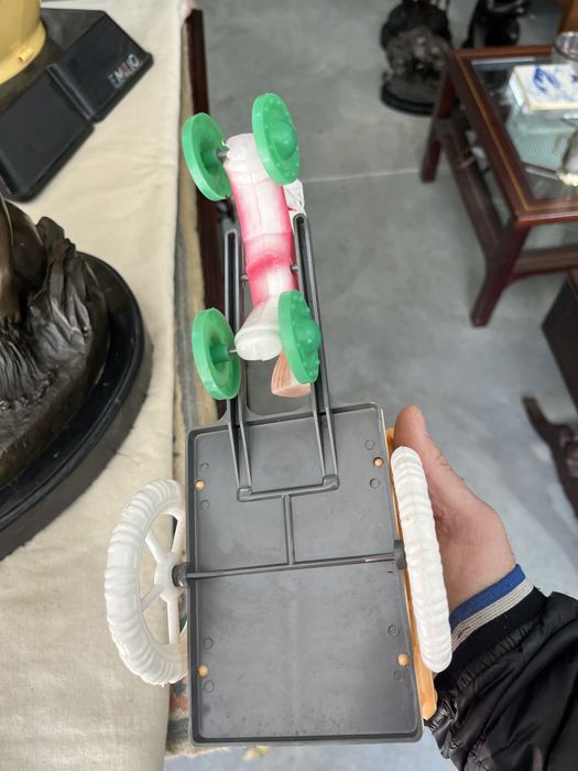 Brinquedo Português em plástico anos 70 como novo tem 30 cm