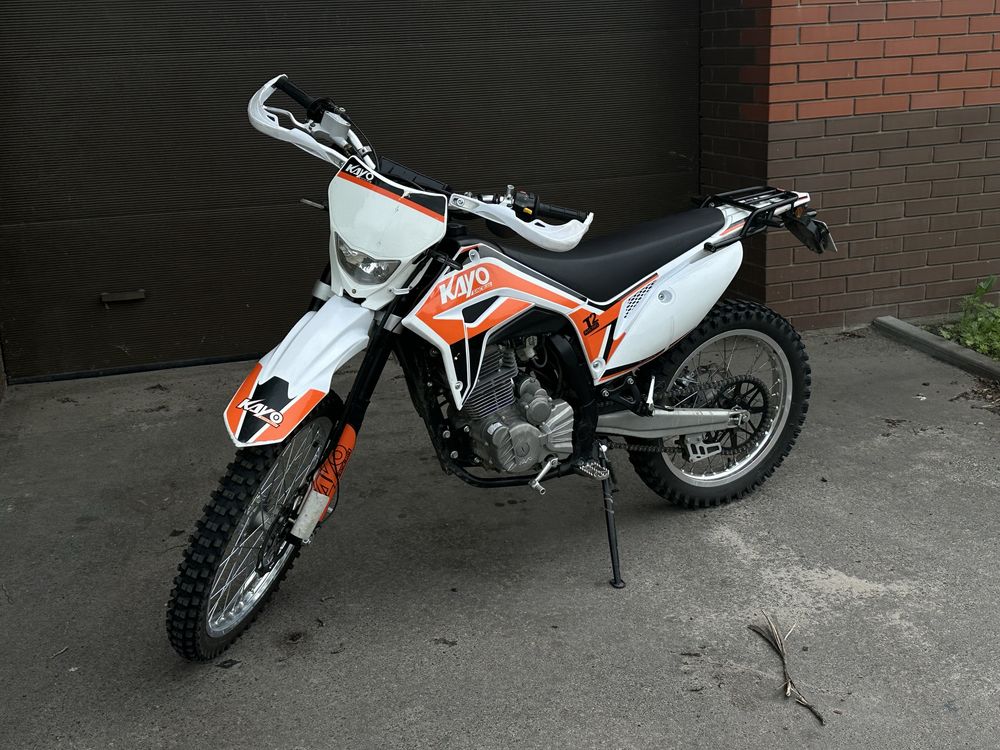 Мотоцикл Kayo t4 эндуро 250кубов