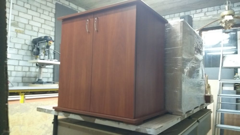 Продам тумбу под аквариум 80x80x55