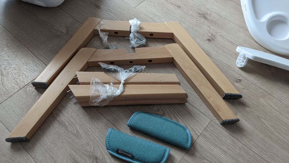 Krzesełko do karmienia Kinderkraft tixi