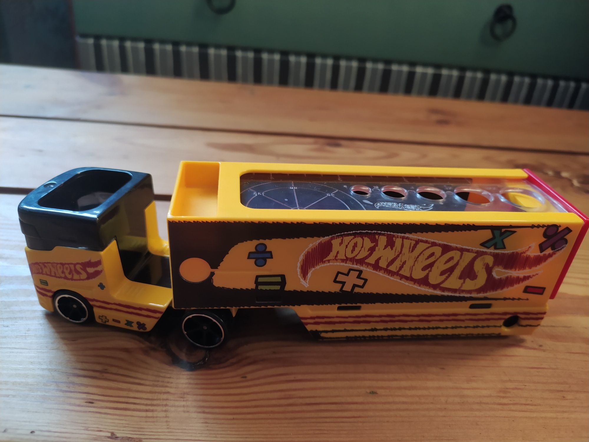 Hot wheels Laweta Pencil puscher