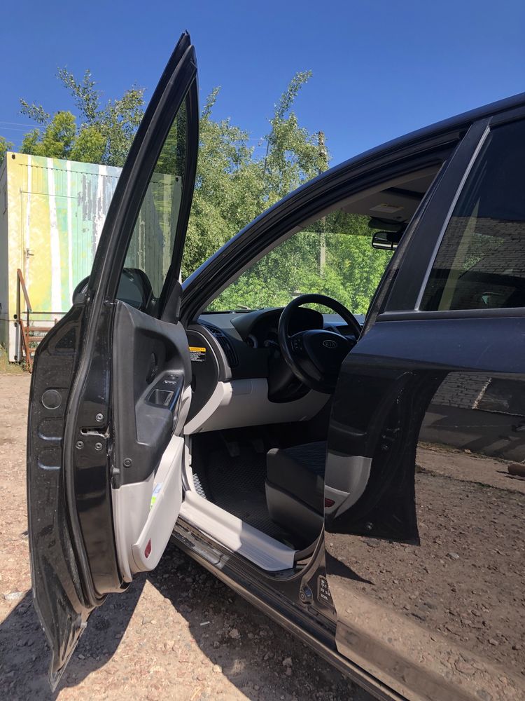 Продам KІА СЕЕD 1.6 CRDI