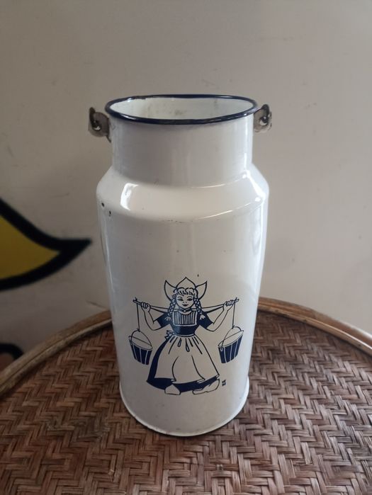 Biała kanka PRL vintage