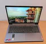 Lenovo IdeaPad 3 Ryzen 5 5625u 8gb ram 512ssd win 11
