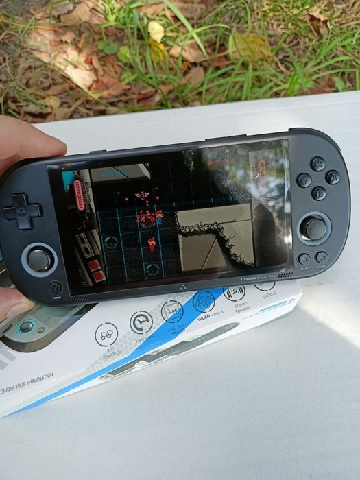 Портативная игровая консоль Trimui Smart pro