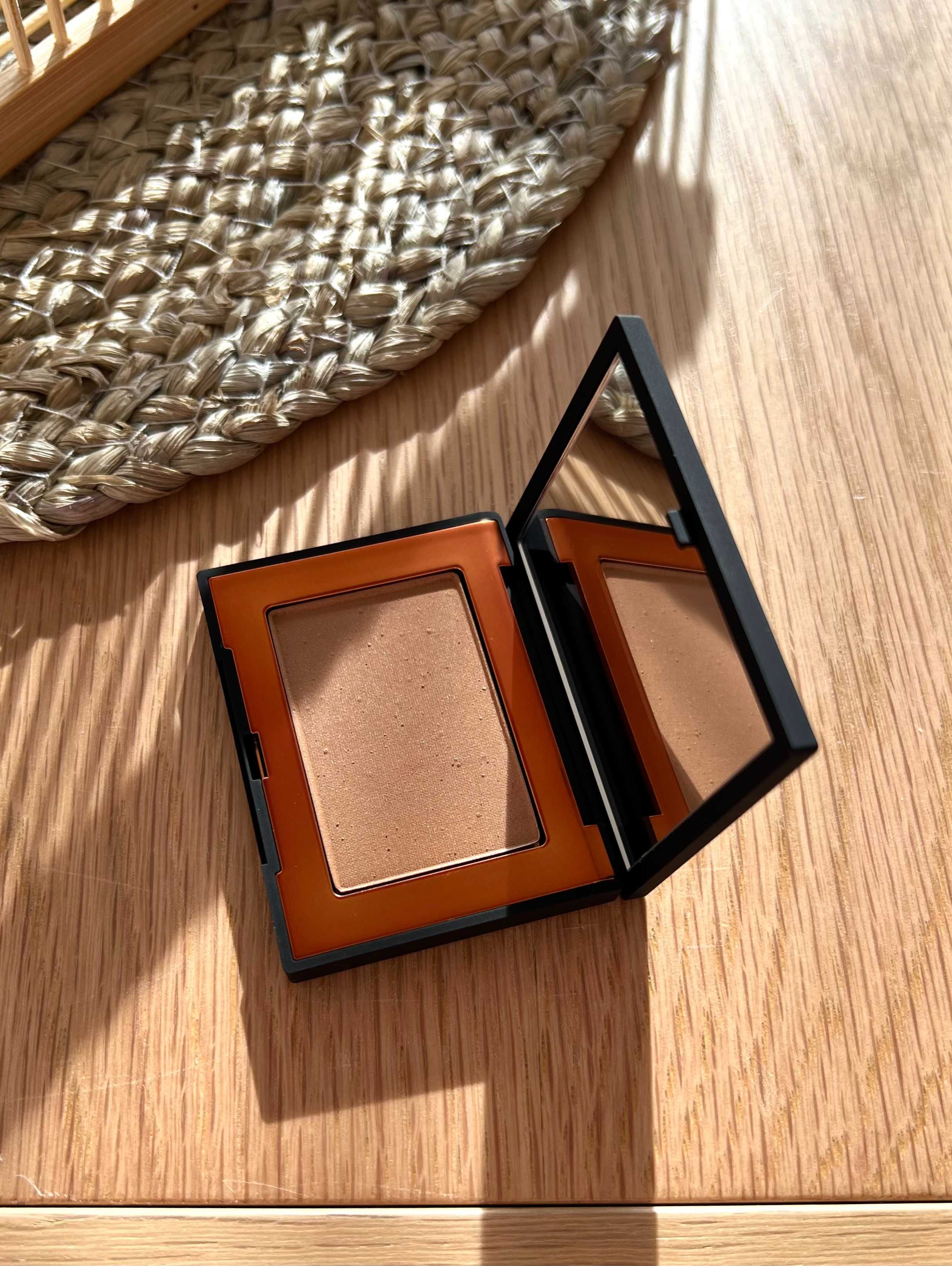 Румяна з ефектом засмаги NARS Bronzing Powder. Оригінал. Купляли в США