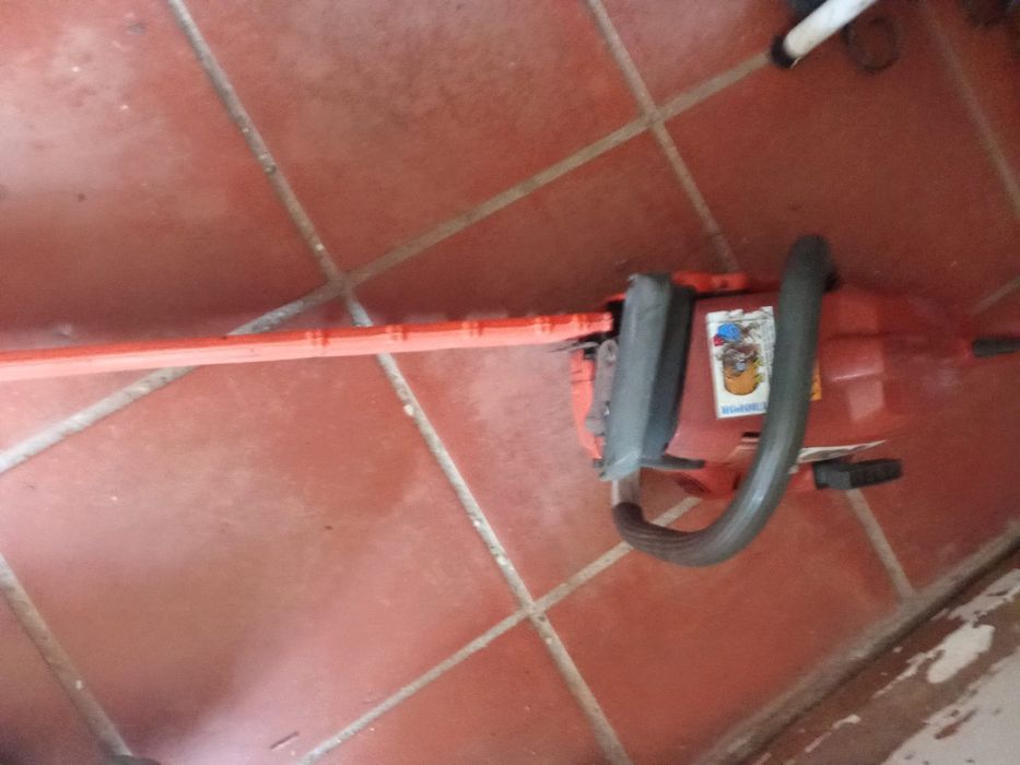 Motoserra em bom estado