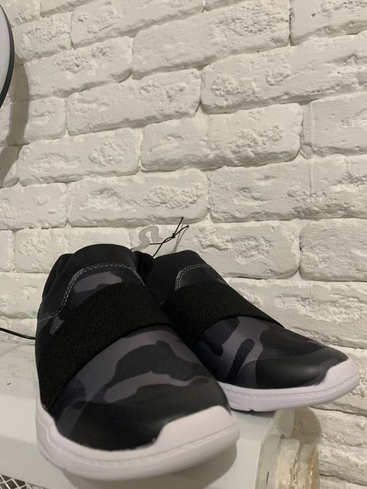 Продам взуття, дуже мяке