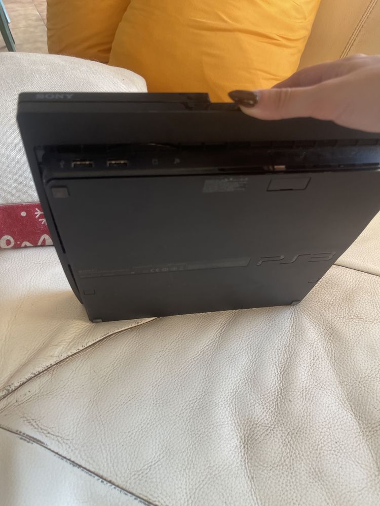 Ps3 em bom estado sem cabos