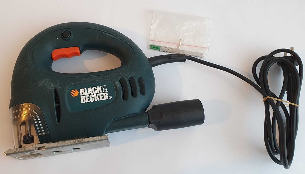 Wyrzynarka Balck & Decker CD301