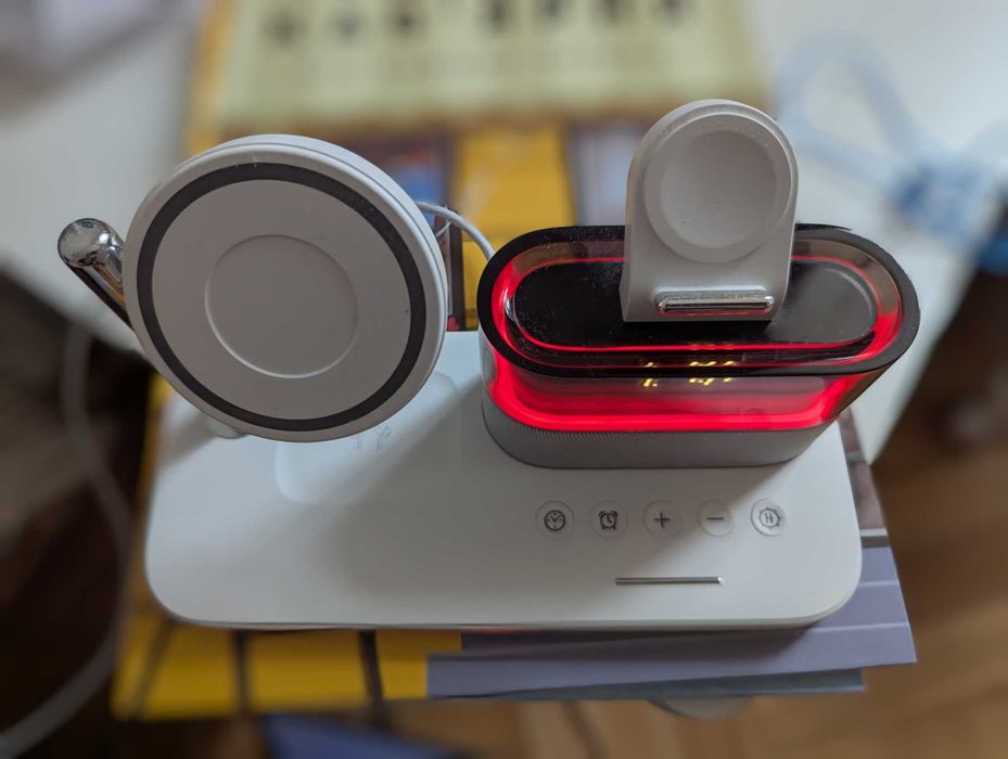 Зарядка безпровідна 5в1 iphone, airpods, apple watch MagSafe
