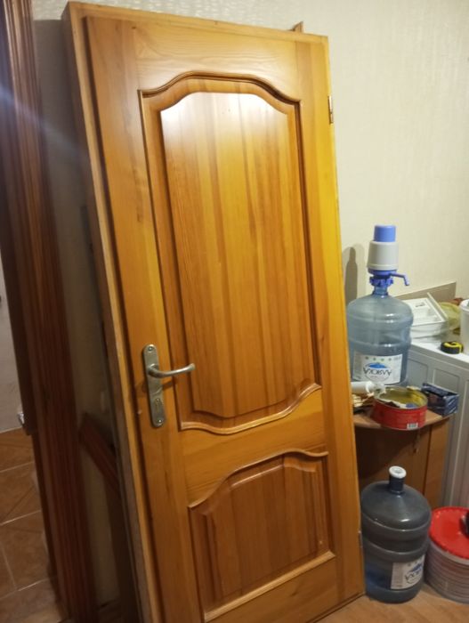 Продам двері дерев'яні