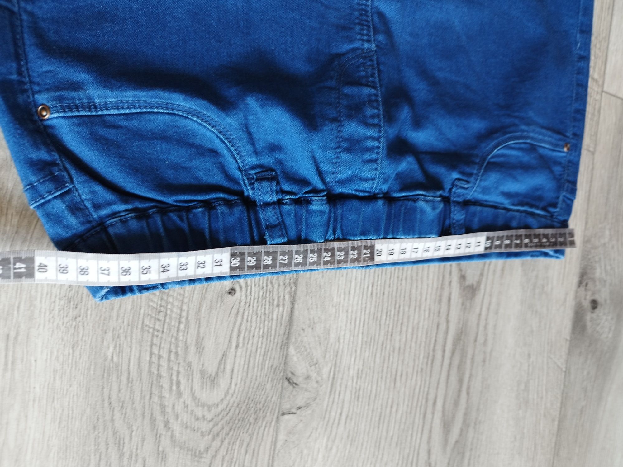 R.40 spódniczka mini jeansowa na gumce
