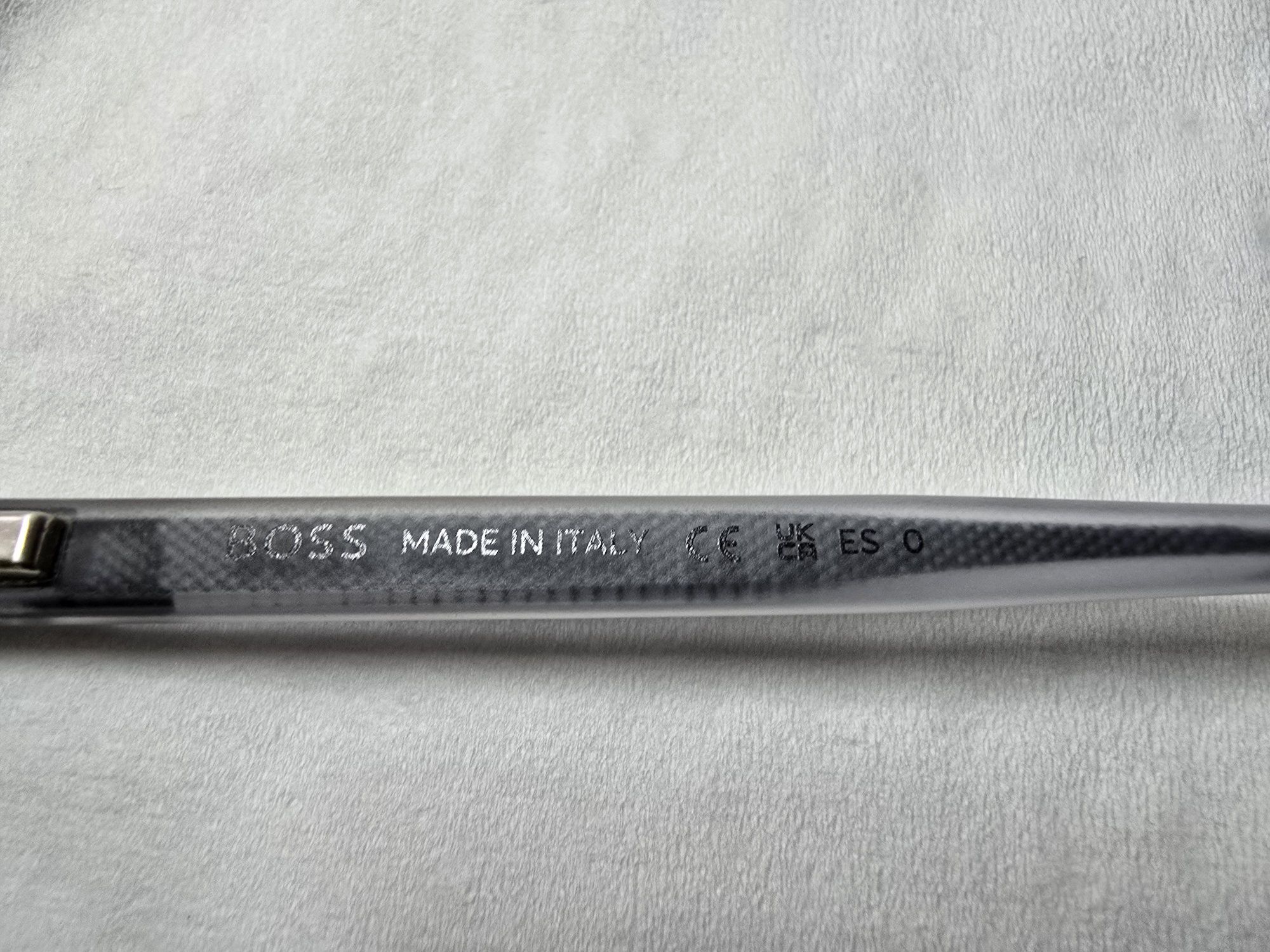 Armações Hugo Boss
