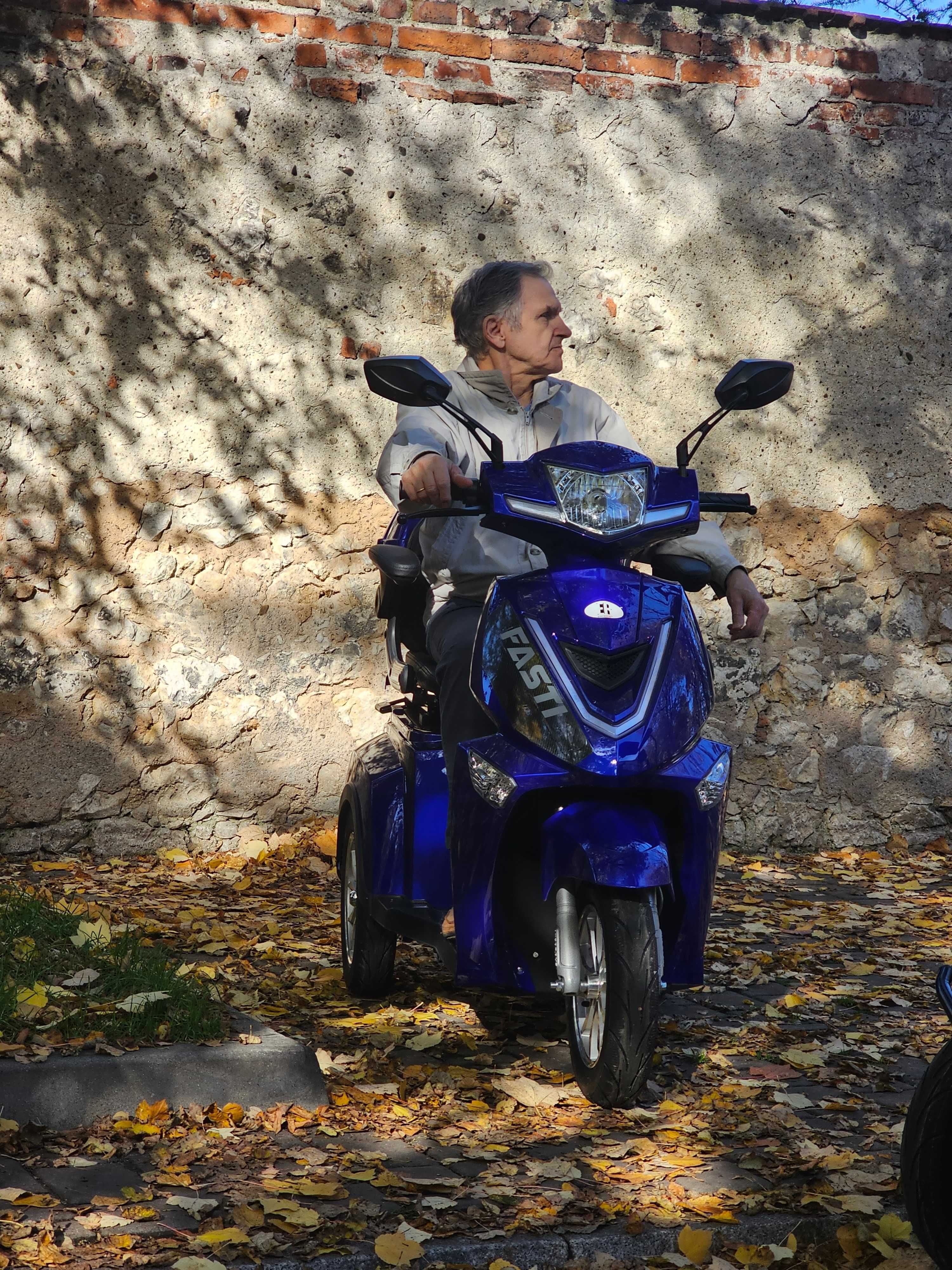 ELECTRORIDE: Skuter trójkołowy FASTI 3 uchwyt na kule + pokrowiec