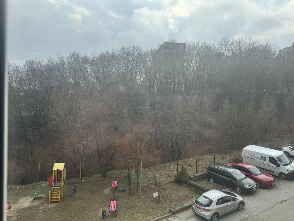 Продаж двокімнатноі квартири