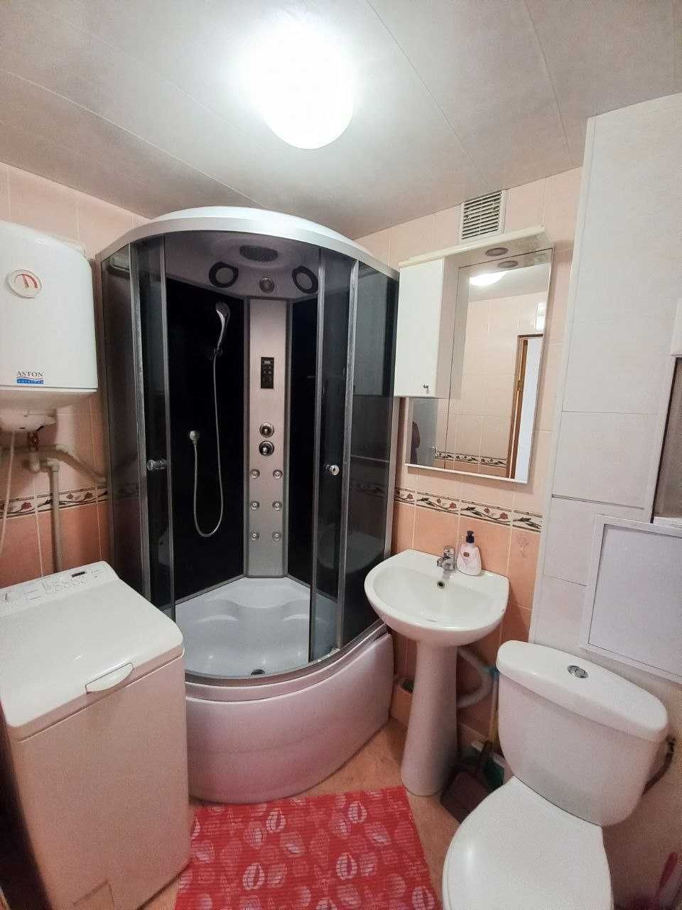 Сдам отличную 1к.кв возле метро Холодная Гора(46000)