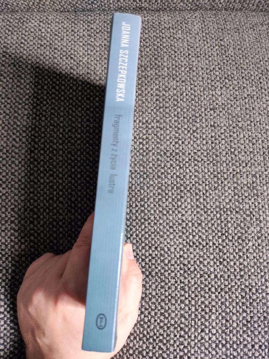 Fragmenty z życia lustra-Joanna Szczepkowska