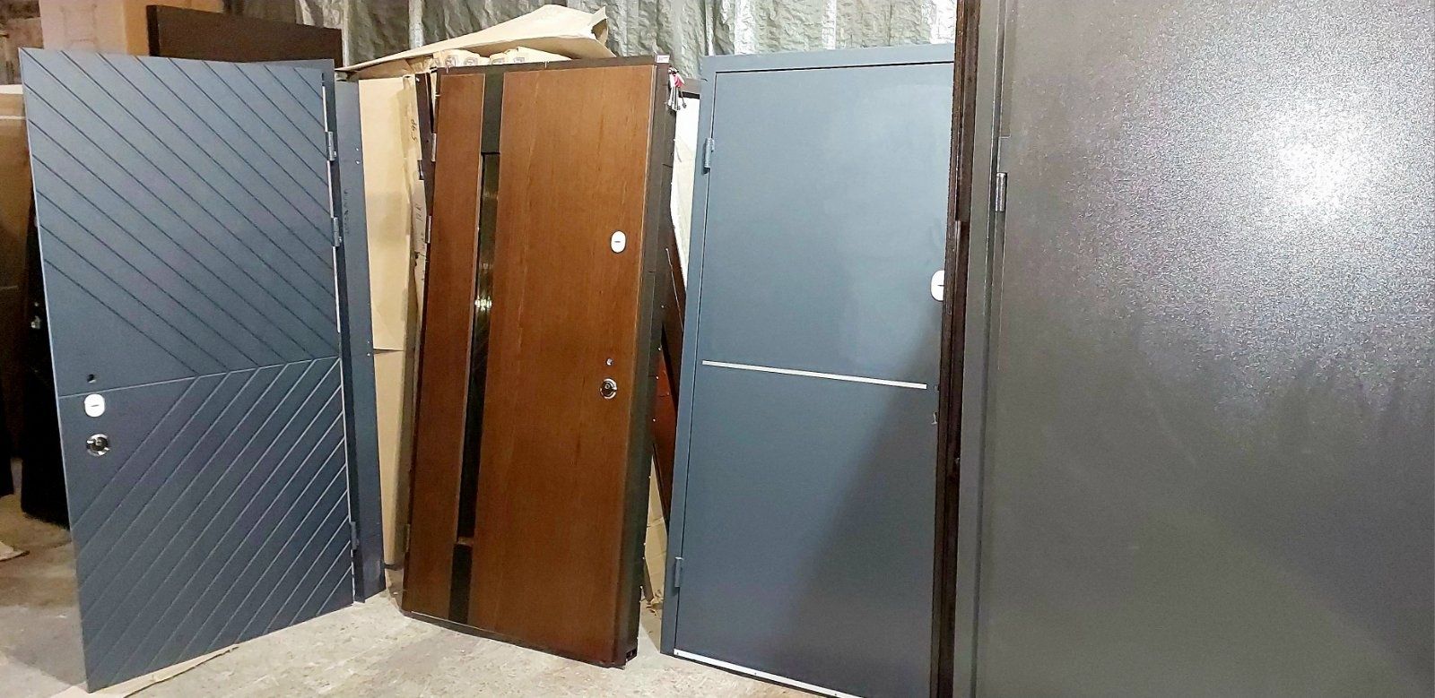 Вхідні металеві технічні двері для квартир будинків тех приміщень