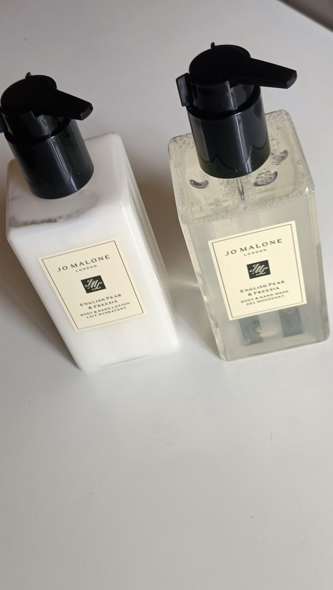 JO Malone London Sabonete líquido Mãos e Corpo Pomegranete Noir 250ml