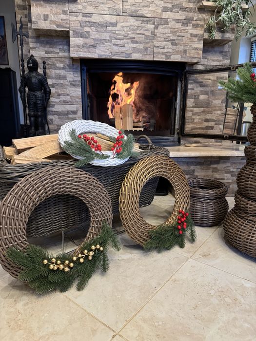 Дровниця,кашпо.вироби з якісного штучного ротангу.