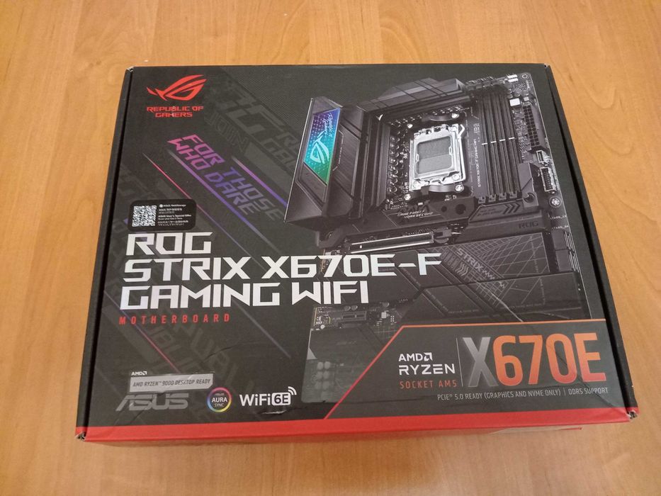 Материнська плата ASUS ROG STRIX X670E-F GAMING WIFI