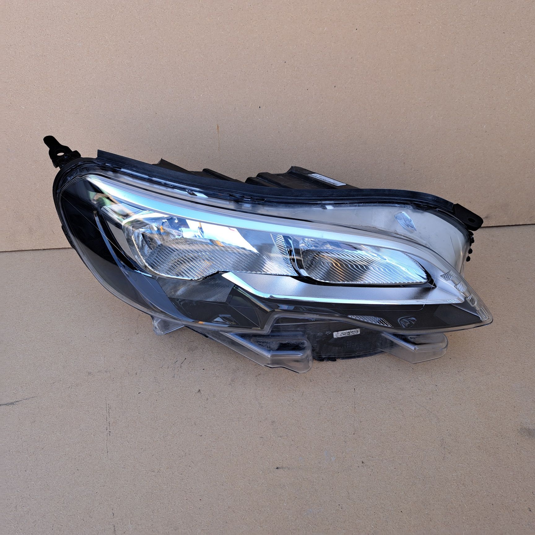 Lampa reflektor peugeot expert traveller 3 prawy europa