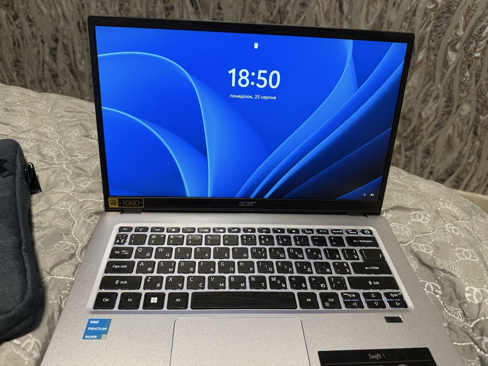 Ноутбук Acer Swift 1 • 14 дюймів • 8/512 ГБ