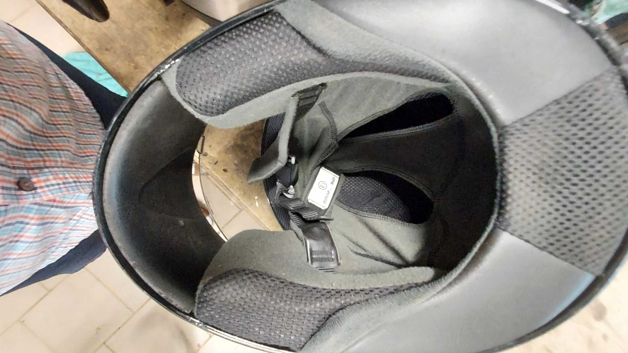 Kask motocyklowy uvex