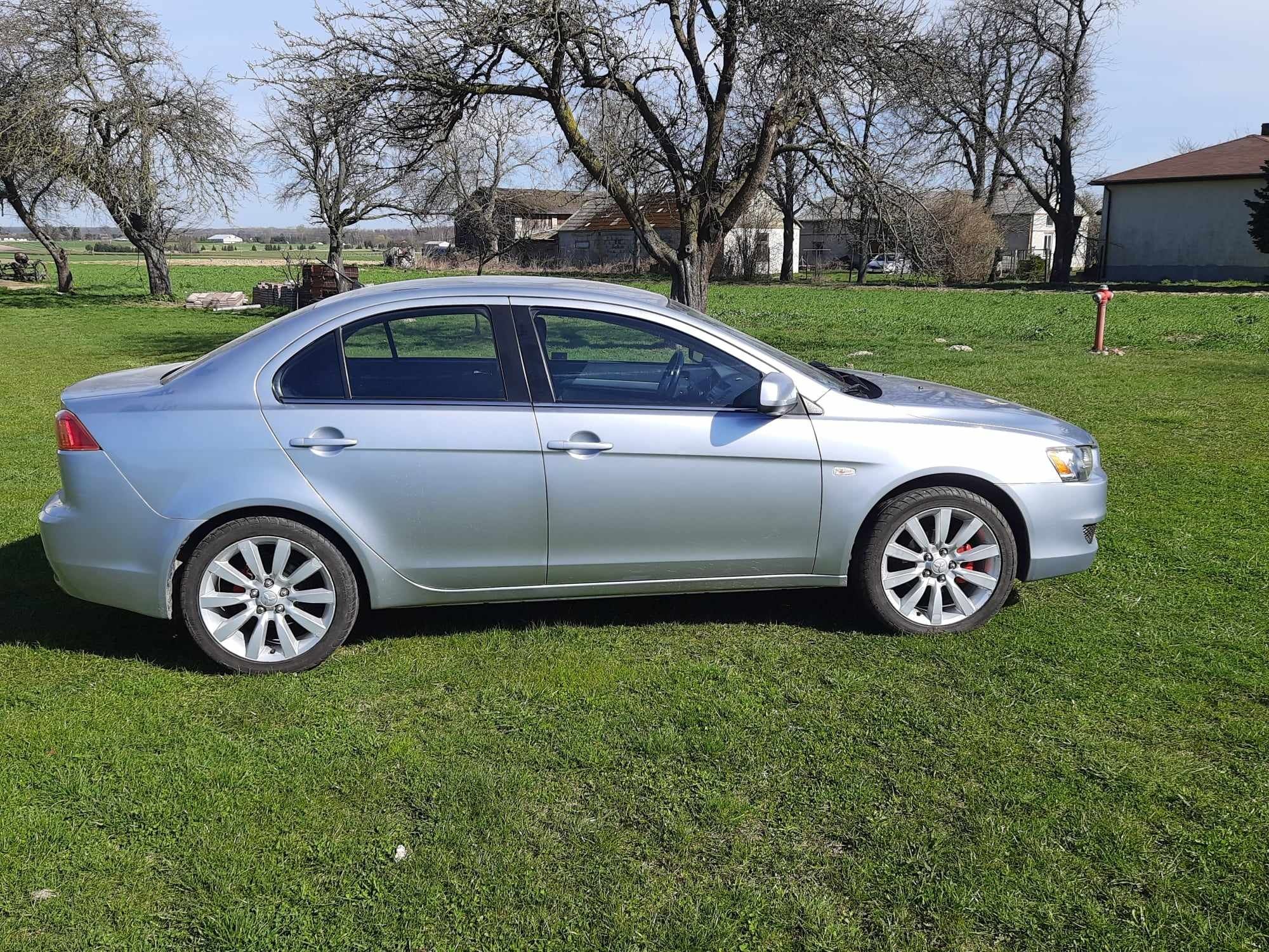 Mitsubishi Lancer 1.5 2008/09r sprzedam.