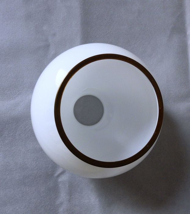 Klosze białe kule , komplet 3 szt. z lat 70 tych. Do żyrandola.