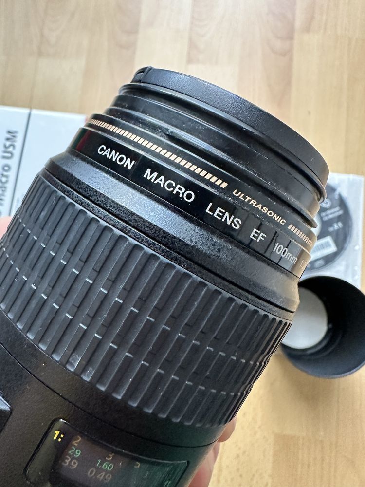 Canon 100mm f/2.8 macro USM z pudelkiem