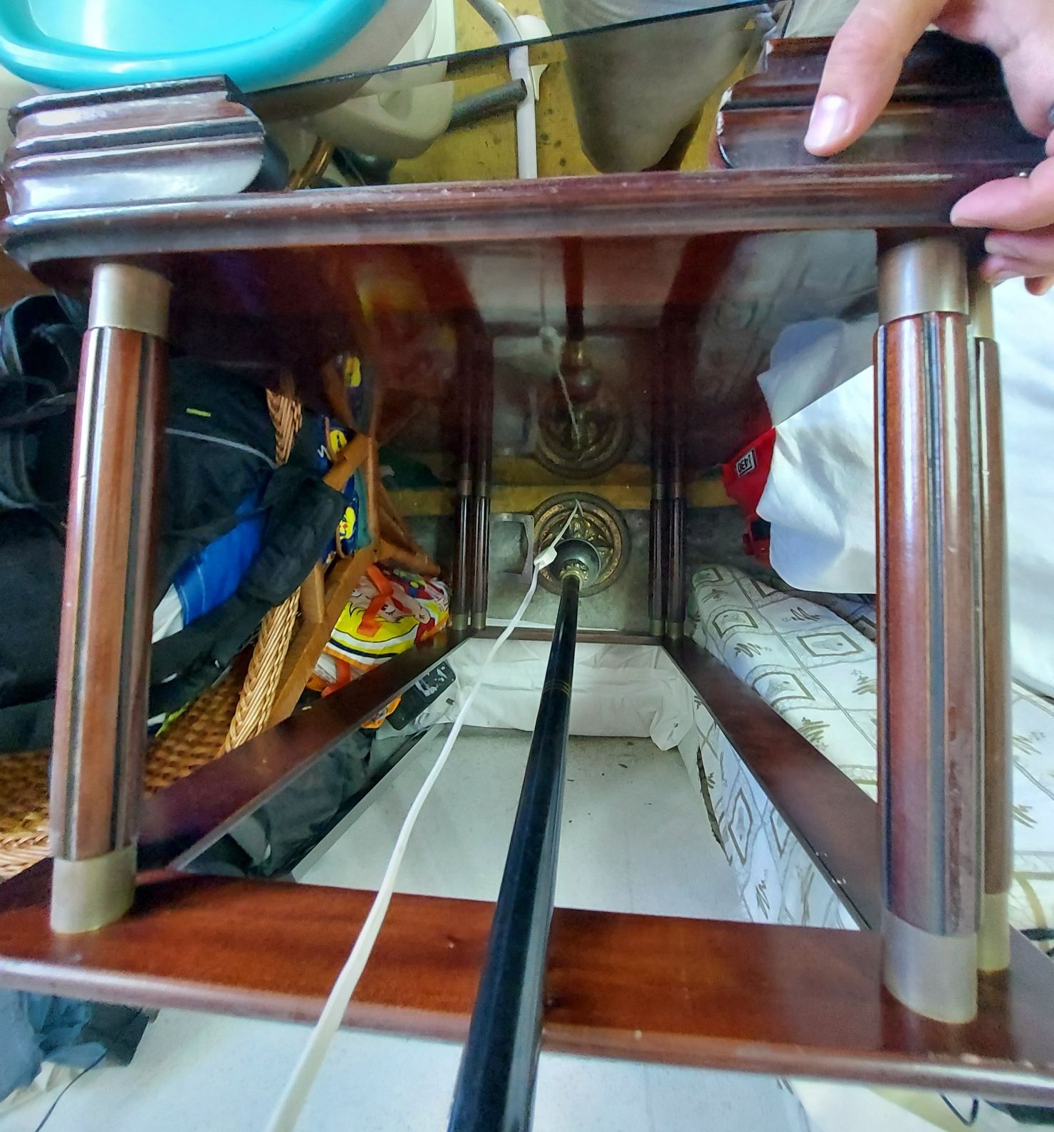 Mesa de centro com vidro