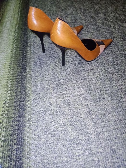 Взуття   жіноче 39р.