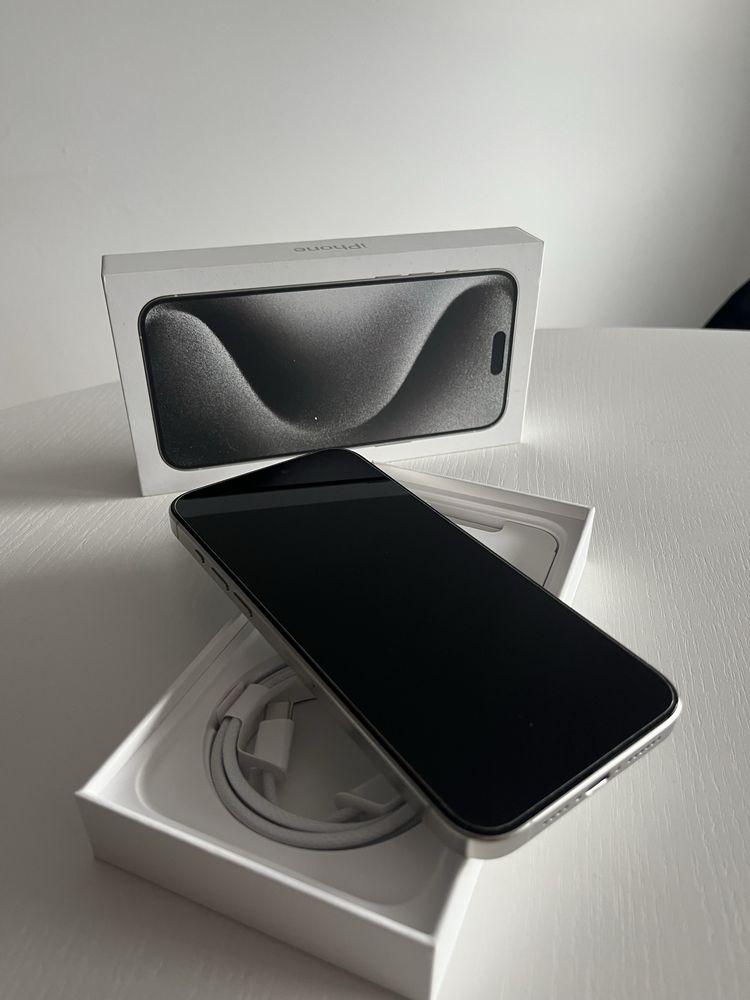 JAK NOWY ! Telefon Apple Iphone 15 Pro Max 512 GB kolor biały