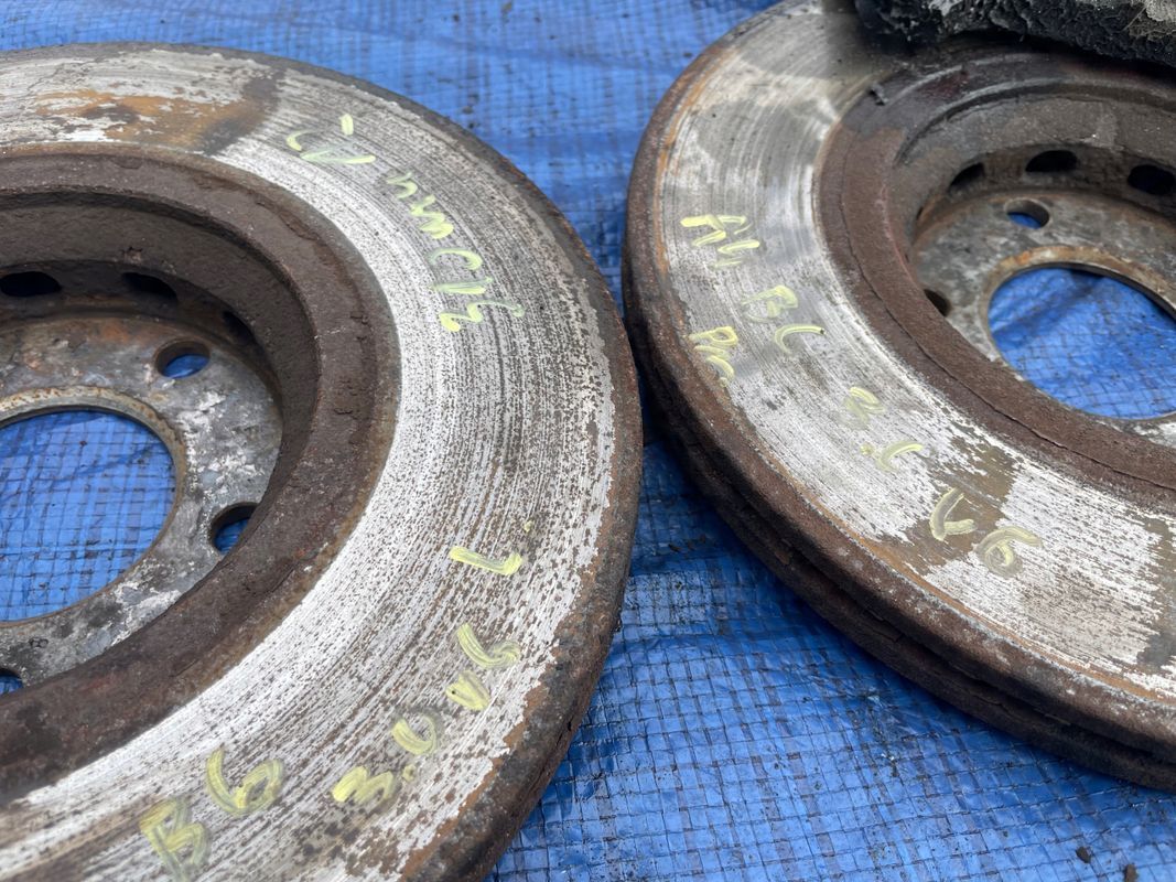 Audi A4 B6 B7 Zestaw Swap Tarcze Zaciski 310 Mm