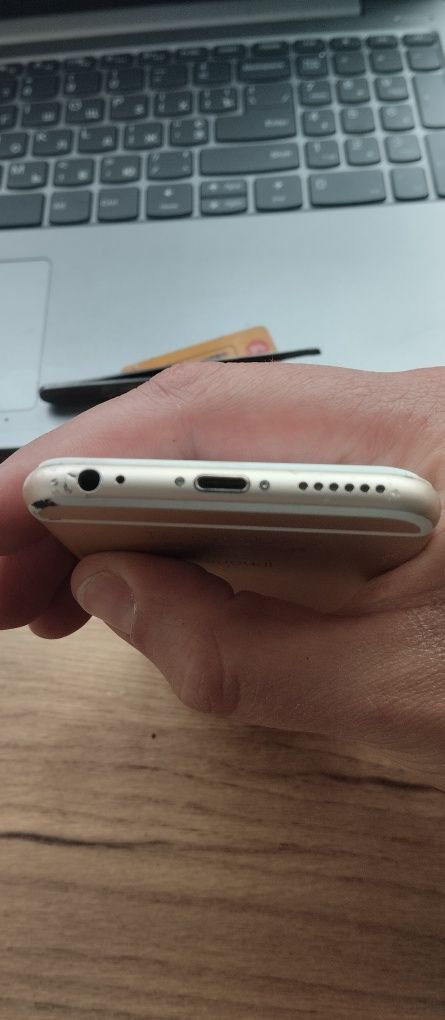 Iphone 6S A1688 (під відновлення)