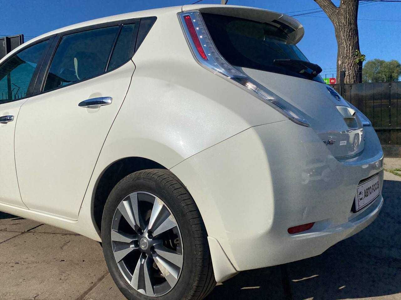 Nissan Leaf 2015 AT 24кВт Електро - Обмін/Розстрочка