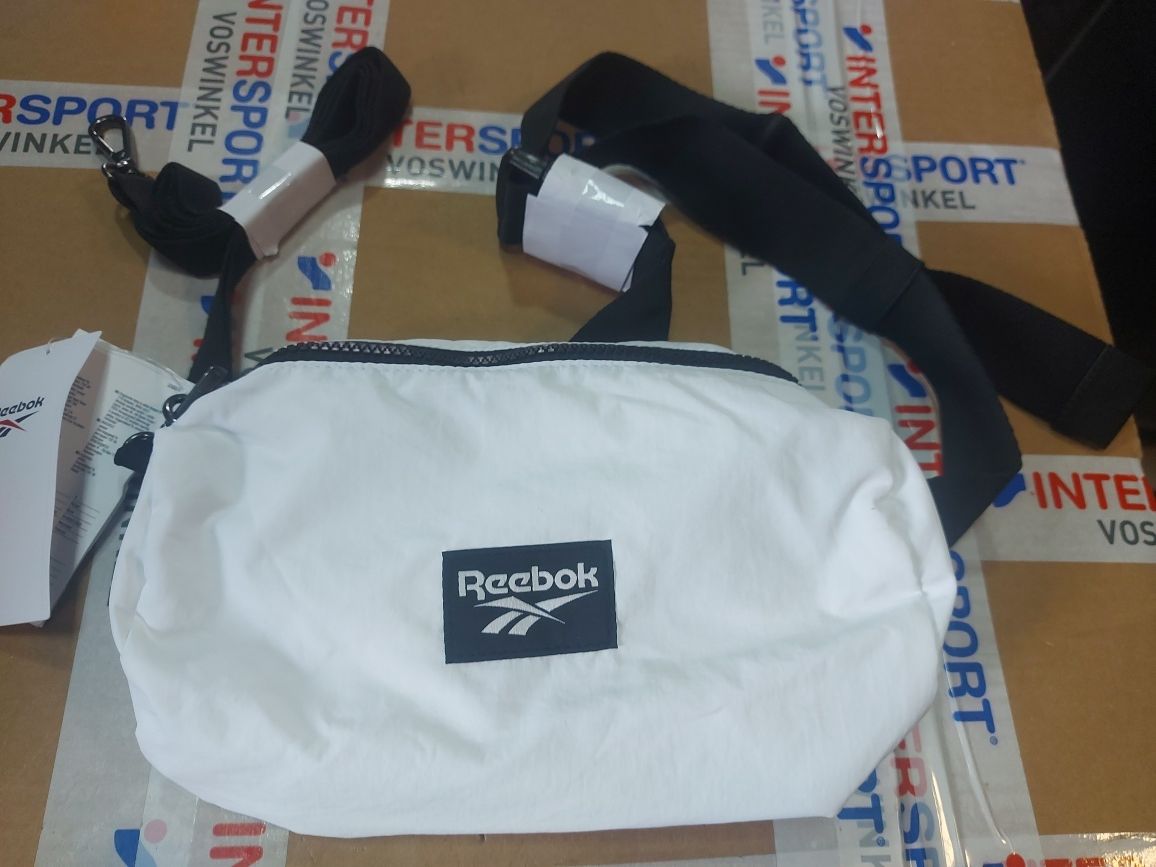 Сумка на пояс Reebok Classics GD4428