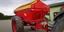 Rozsiewacz Wapna/Nawozu Bredal 6t
