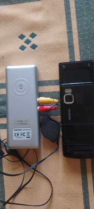 2 TELEMÓVEIS MUITO ANTIGOS. Fotos.para colecção.